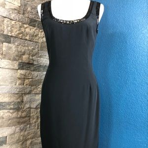 Fabrics Silhouette Sequin detail vintage dress 4